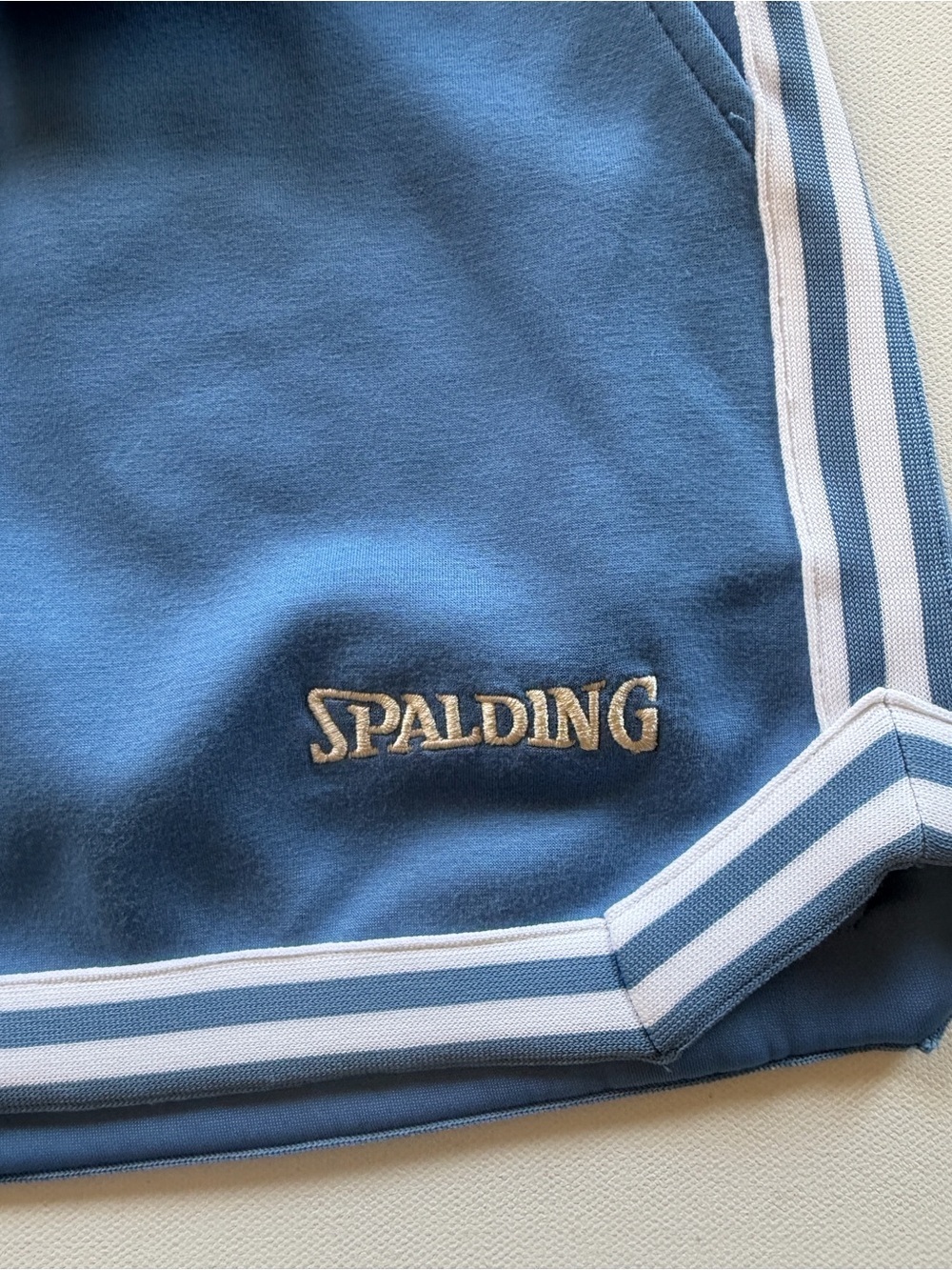 NWT Women's Spalding Blue Skort with White Stripe Trim Size Small (D2) - Picture 2 of 6